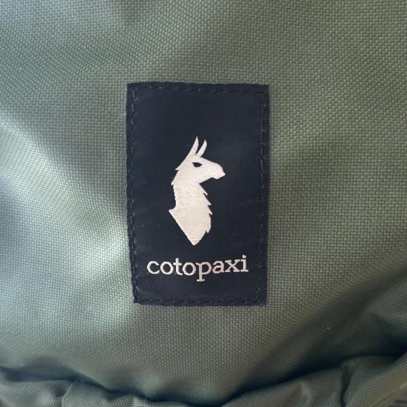 Cotopaxi Olive Green Crossbody Bag - Picture 3 of 6